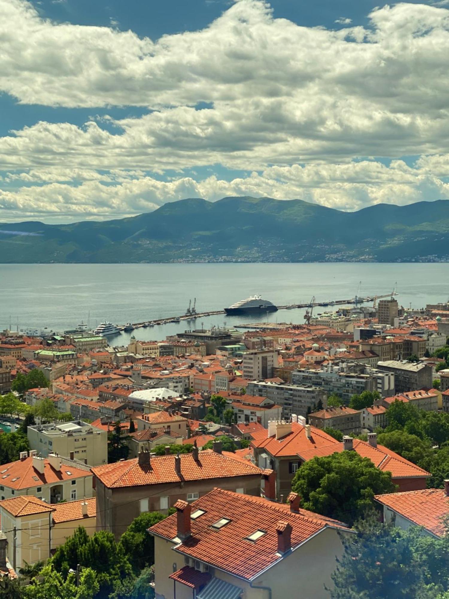Ferienwohnung Nona'S View With Balcony Rijeka Exterior foto